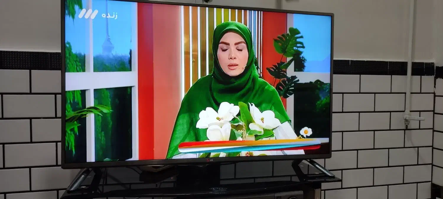 تلوزیون ۵۰ اینچ الجی|تلویزیون و پروژکتور|دزفول, |دیوار