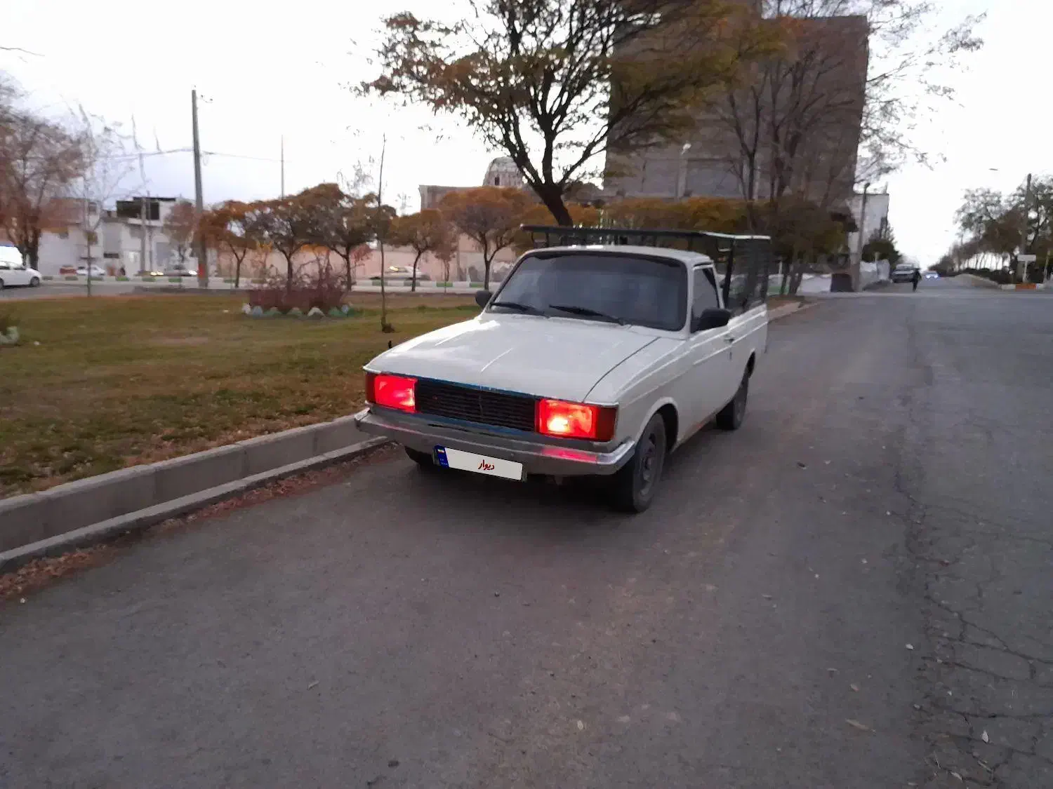 پیکان وانت مدل ۹۰|خودرو سواری و وانت|الیگودرز, |دیوار