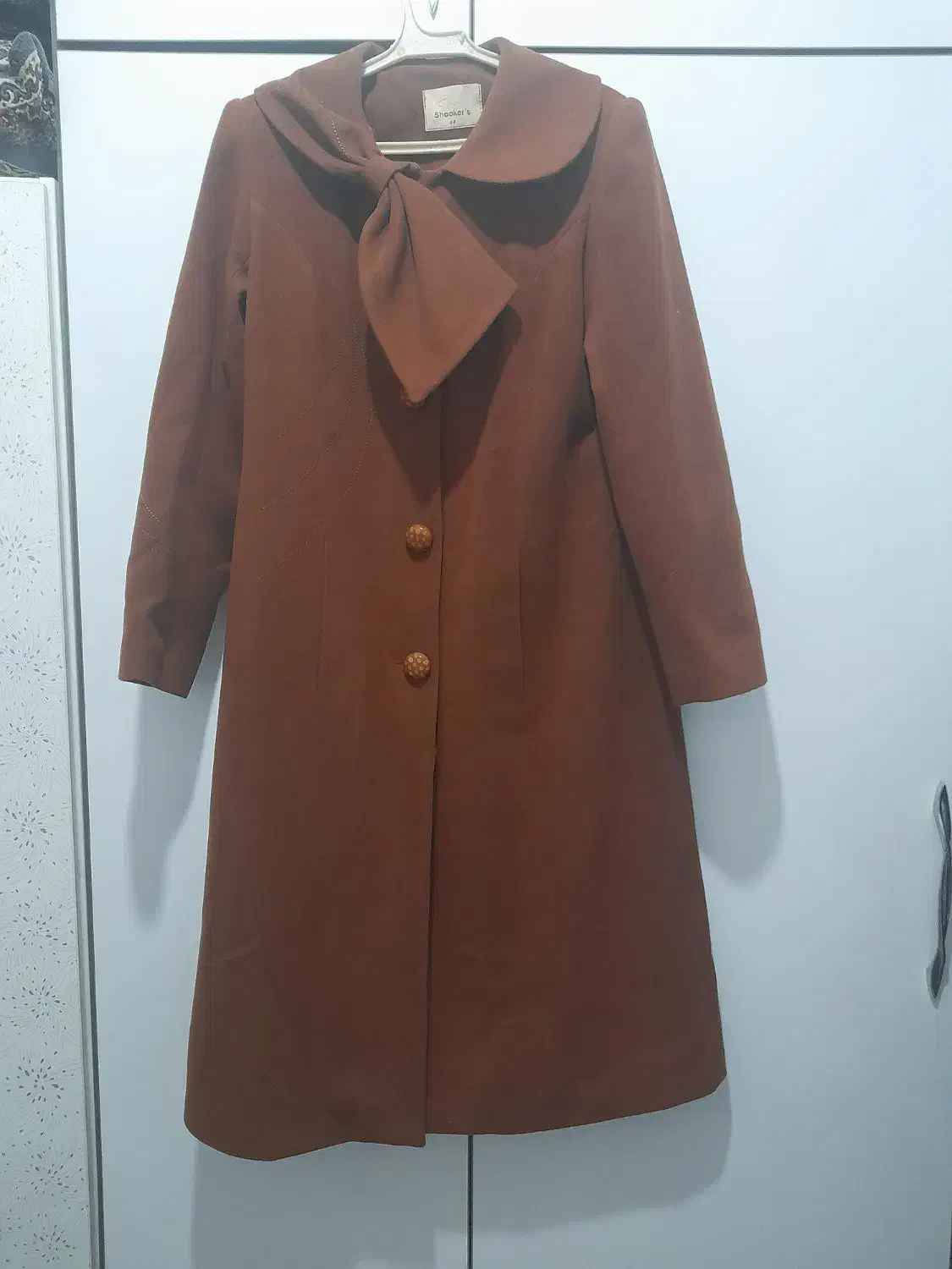 پالتو|لباس|الیگودرز, |دیوار