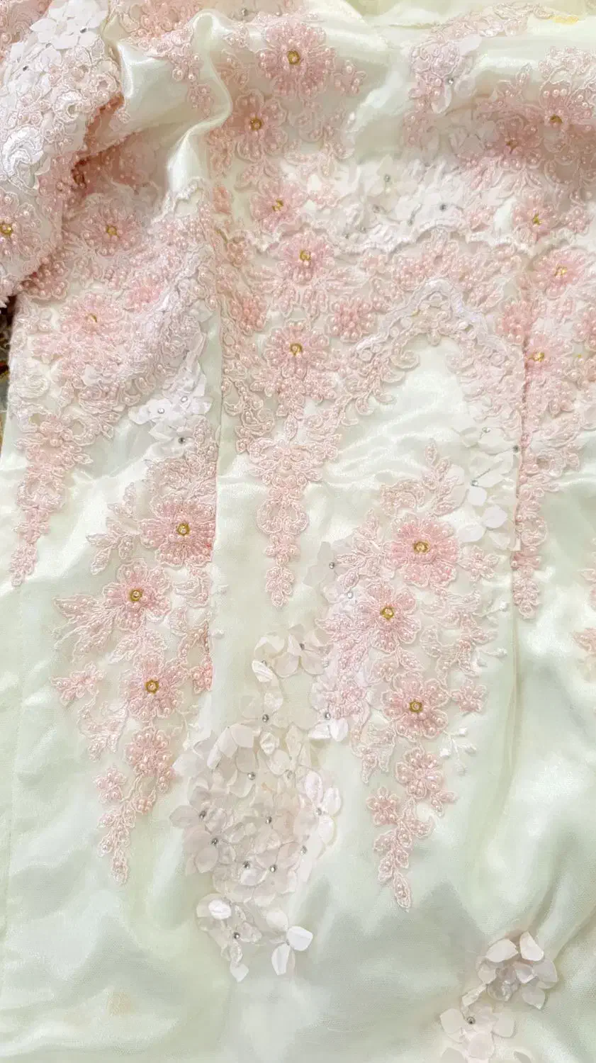 لباس عروس نو(دوخت کامل نشده)|لباس|یاسوج, |دیوار