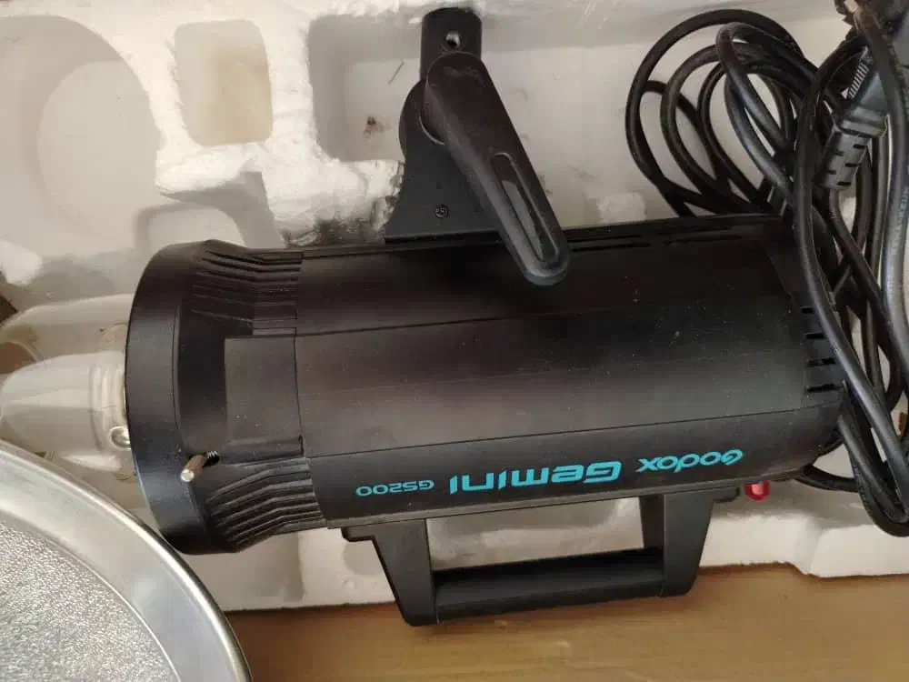 فروش 2عدد فلاش عکاسی|دوربین عکاسی و فیلمبرداری|برازجان, |دیوار