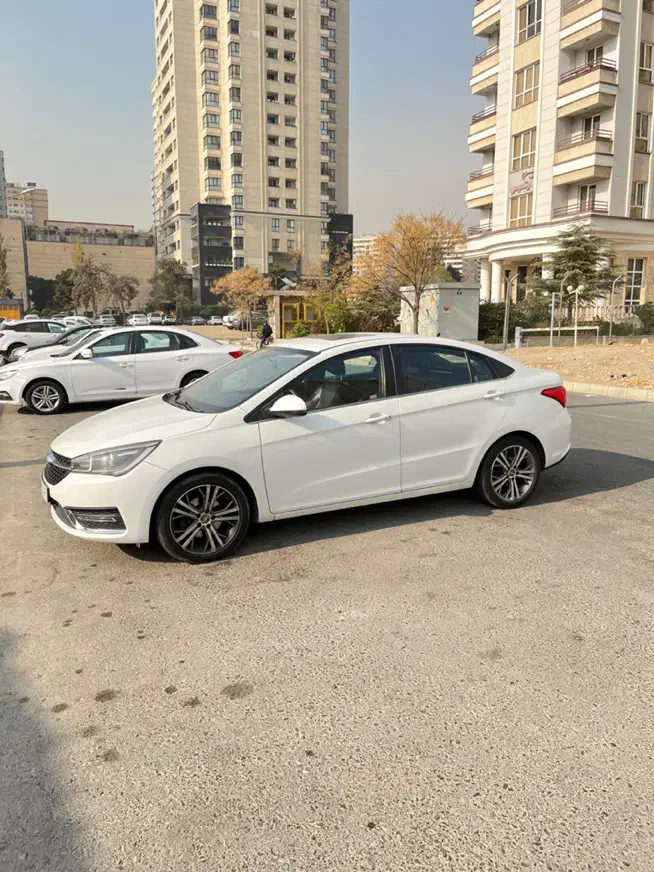 اریزو ۵ مدل ۹۶ بی رنگ|خودرو سواری و وانت|تهران, بوستان چیتگر|دیوار