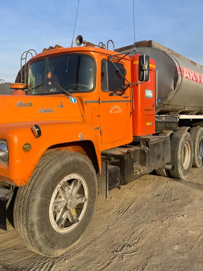 ماک مدل 1975|خودرو سنگین|باقرشهر, |دیوار