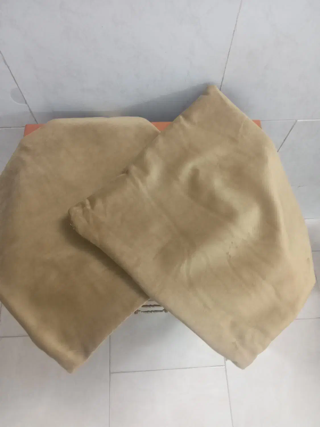 کاور کوسن قهوه ای|رختخواب، بالش، پتو|قرچک, محمد آباد|دیوار