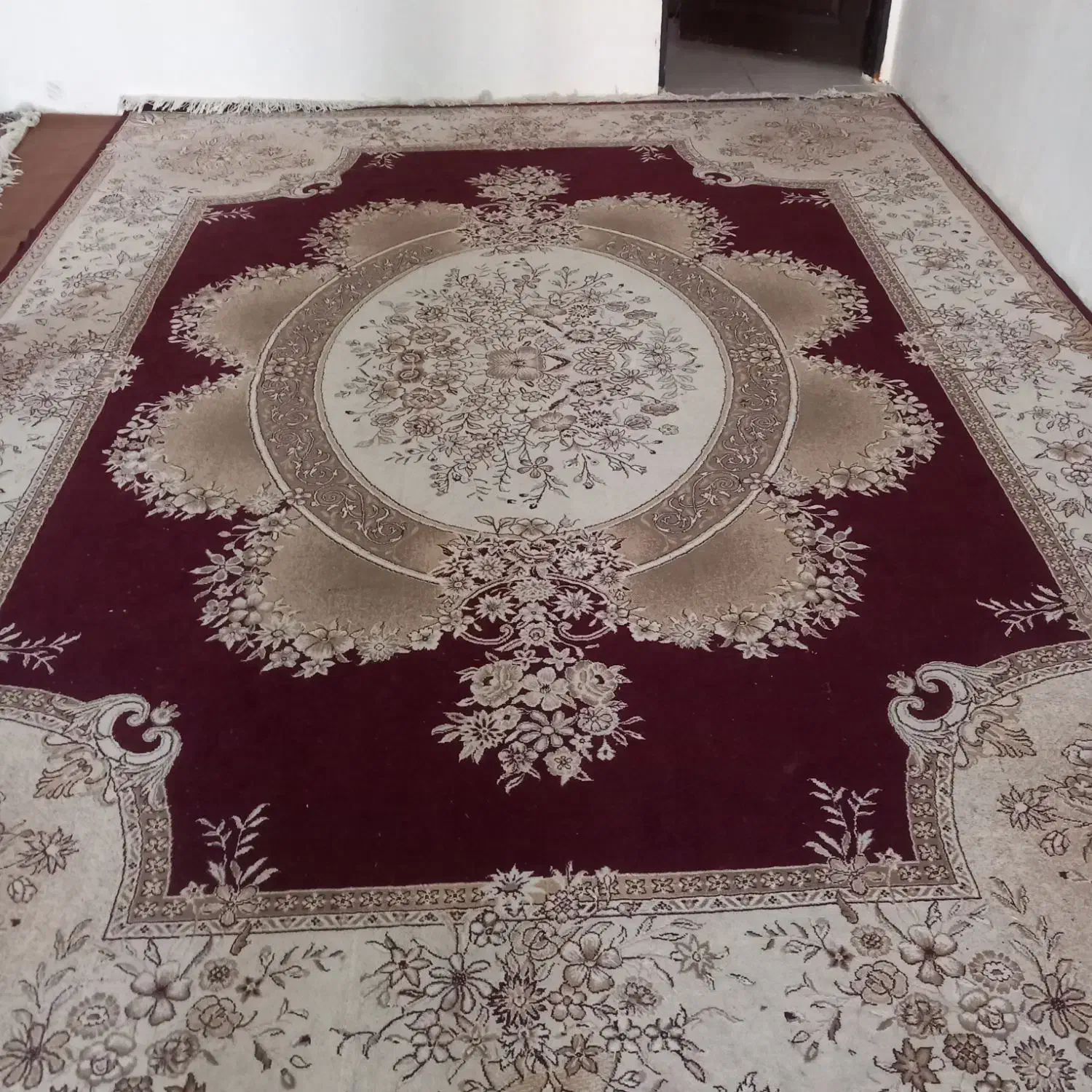 قالی در حد نو فروشی|فرش|پلدختر, |دیوار