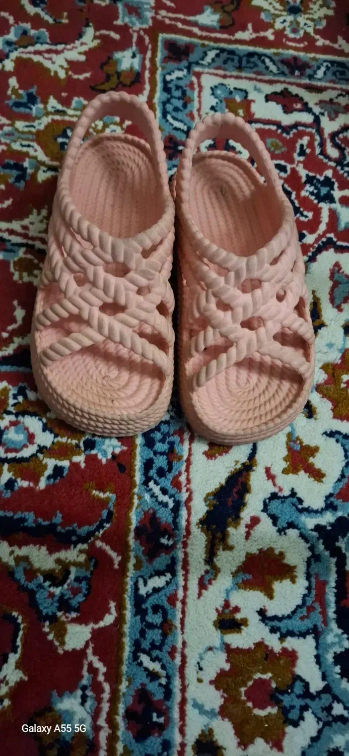 کفش دخترانه در حد پوتین صندل پالتو زنانه و دخترانه|کفش و لباس بچه|بندر انزلی, ساحل قو|دیوار