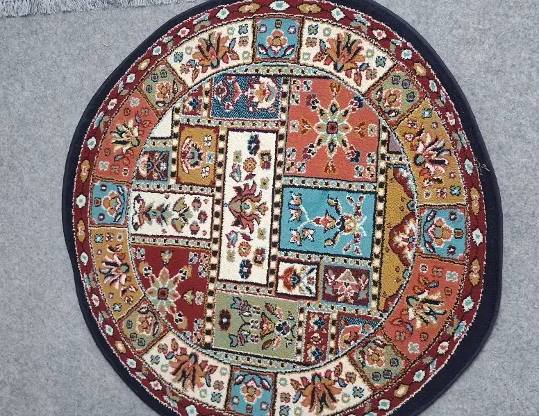 پادری گرد و مستطیل|پادری|نهاوند, |دیوار