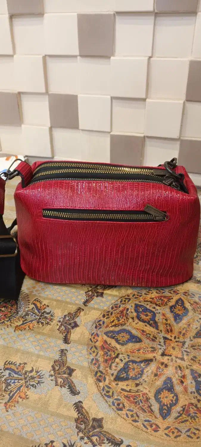 کیف دخترانه قرمز|کیف، کفش، کمربند|دامغان, |دیوار