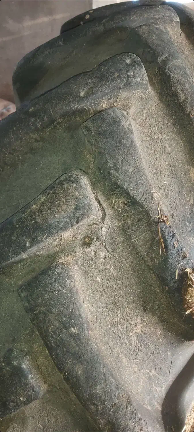 تراکتور لاستیک بزرگ|خودرو سنگین|گیلان غرب, |دیوار