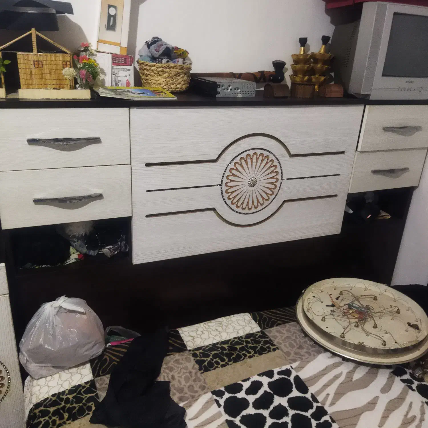 تخت ام دی اف دونفره بهمراه تشک طبی|تخت و سرویس خواب|رشت, نیروی دریایی|دیوار