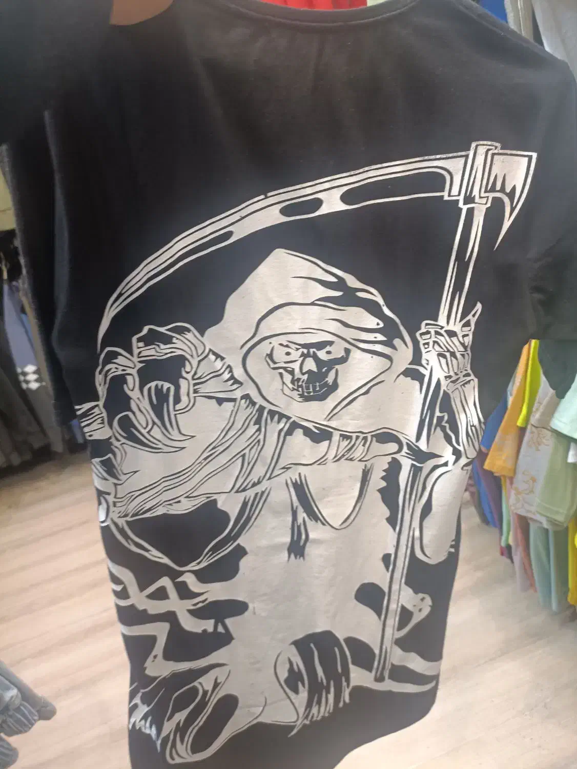 ۲۸۰ هر یک دانه|لباس|شیراز, شهرک قمشه|دیوار