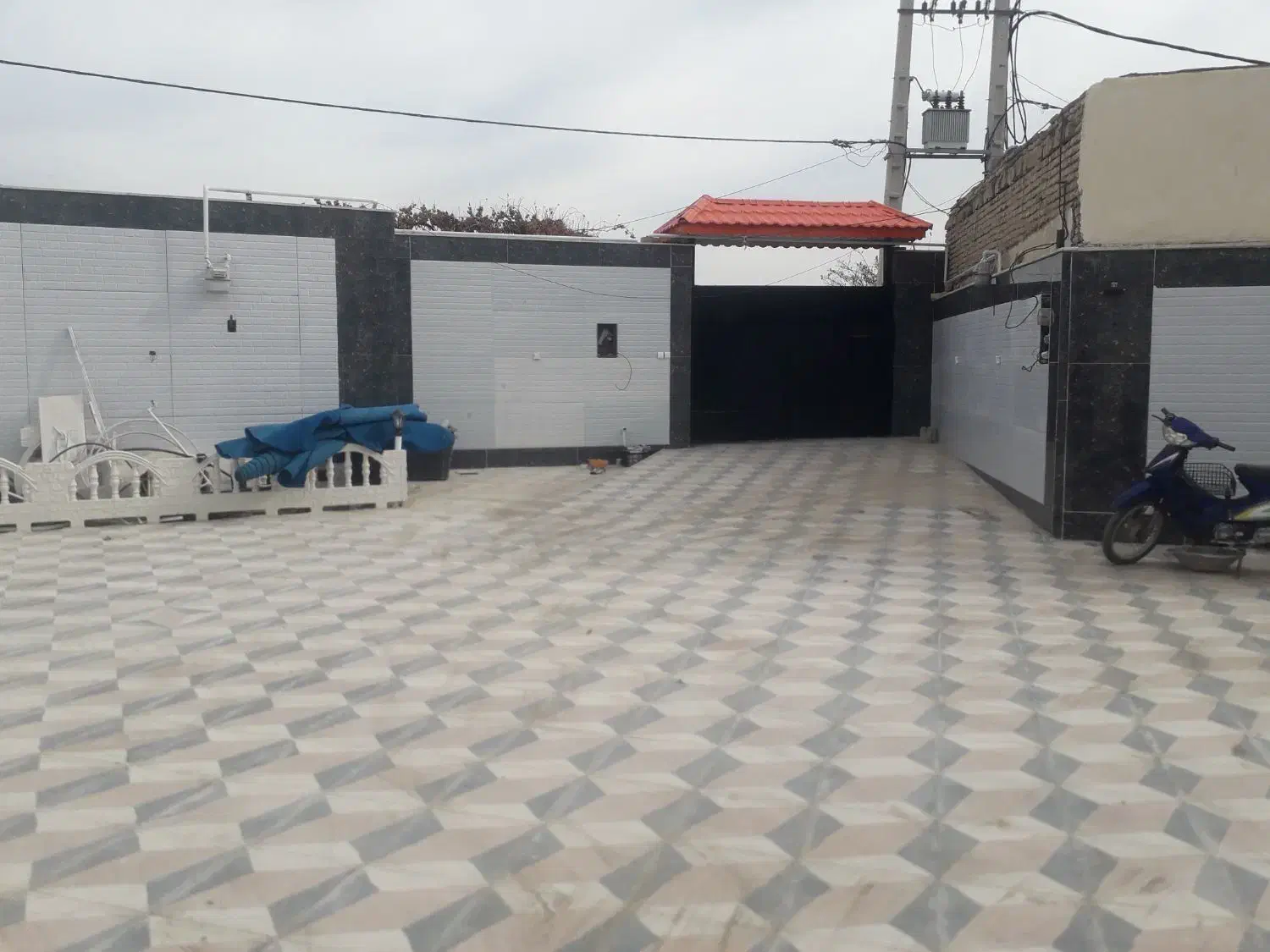 بنایی|خدمات پیشه و مهارت|ابریشم, |دیوار