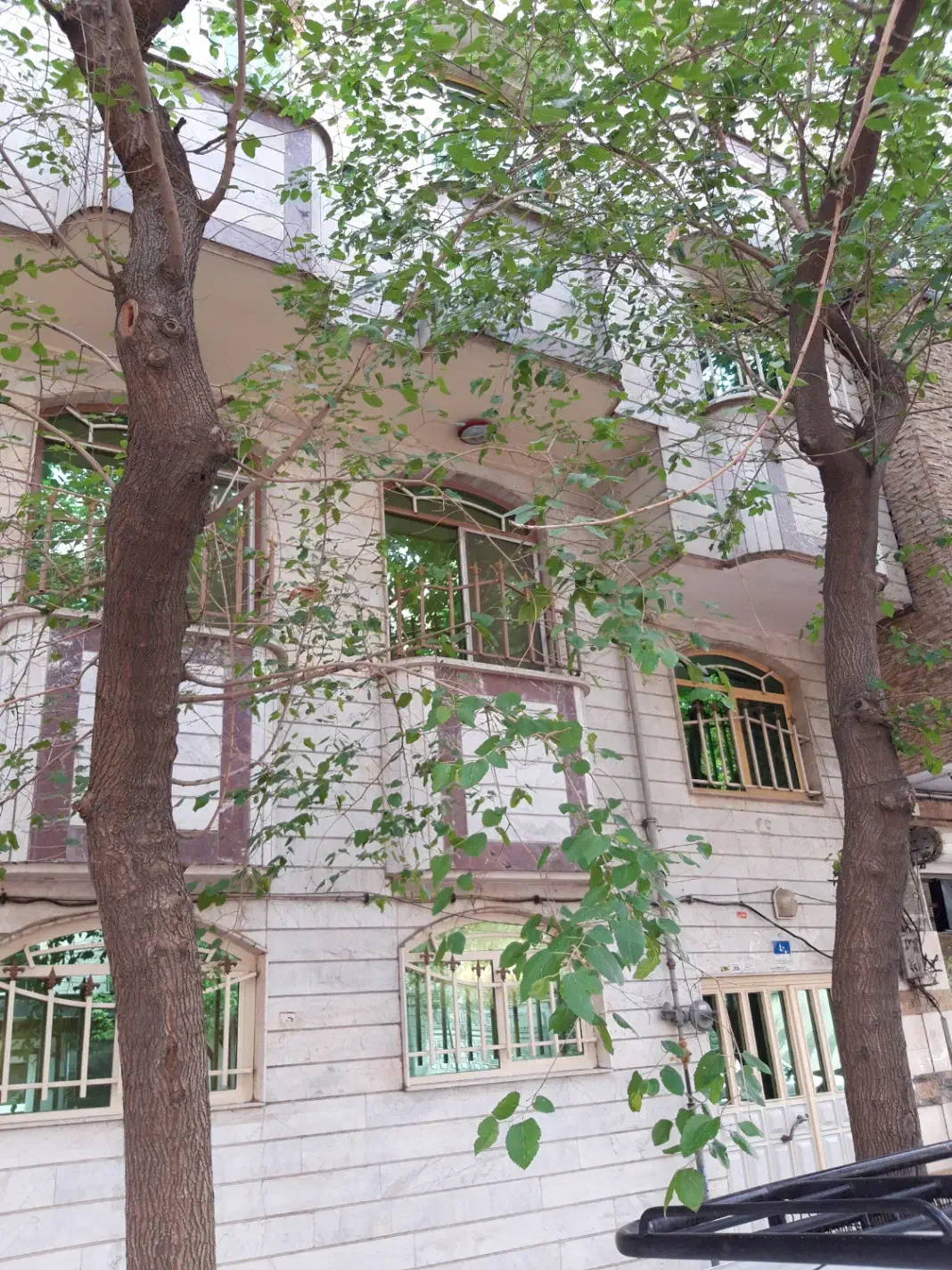 ۶۴ متر دنج ترین جای هزاردستگاه نازی آباد