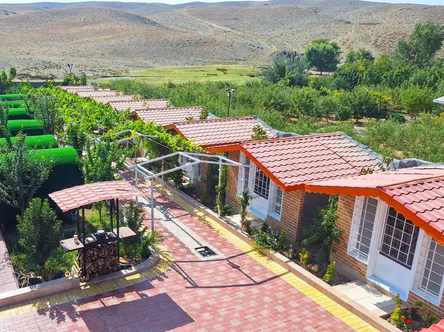 استخدام کمک سرآشپز در روستای شوراب کبیر|استخدام خدمات فروشگاه و رستوران|شهرکرد, |دیوار