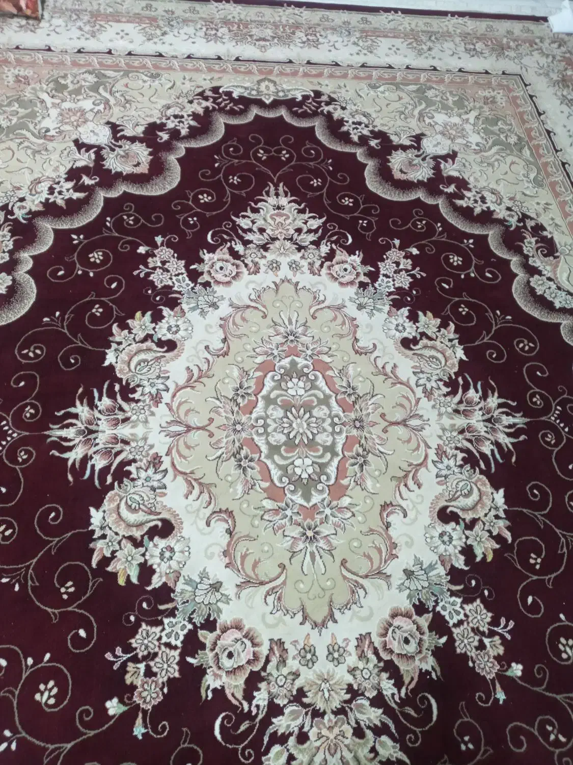 مبل ۷نفره وفرش ۱۲متری|مبلمان خانگی و میز عسلی|خزل, |دیوار