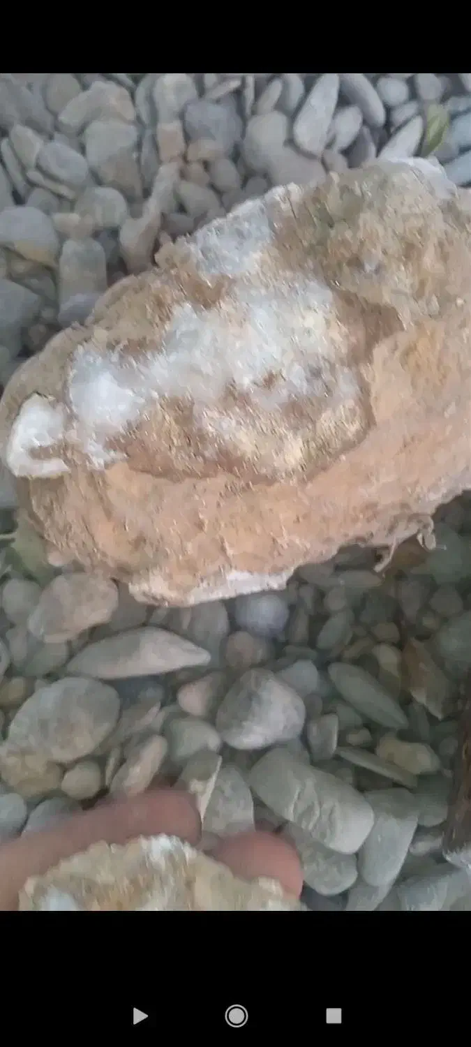 سنگ شیشه ای نمیدانم چی هست من میفروشم|جواهرات|ایرانشهر, |دیوار