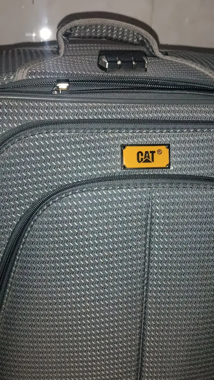 چمدان|کیف، کفش، کمربند|خاوران, |دیوار