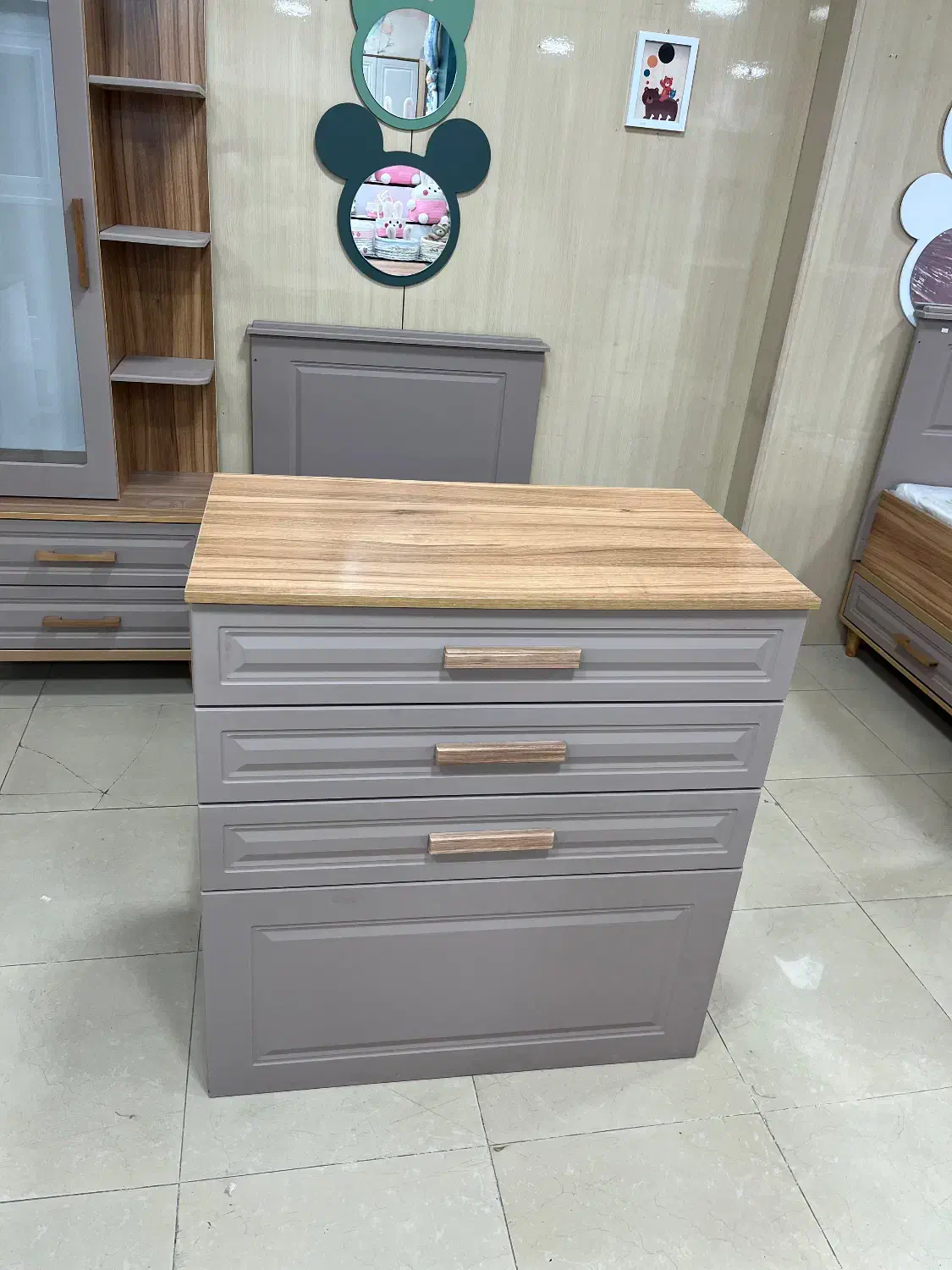 تخت و کمد نوزاد و نوجوان|تخت و سرویس خواب|خرم‌آباد, |دیوار