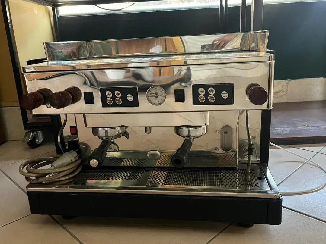 خرید اسپرسوساز صنعتی به همراه پرداخت 10 قسط|کافی‌شاپ و رستوران|تهران, بهار|دیوار