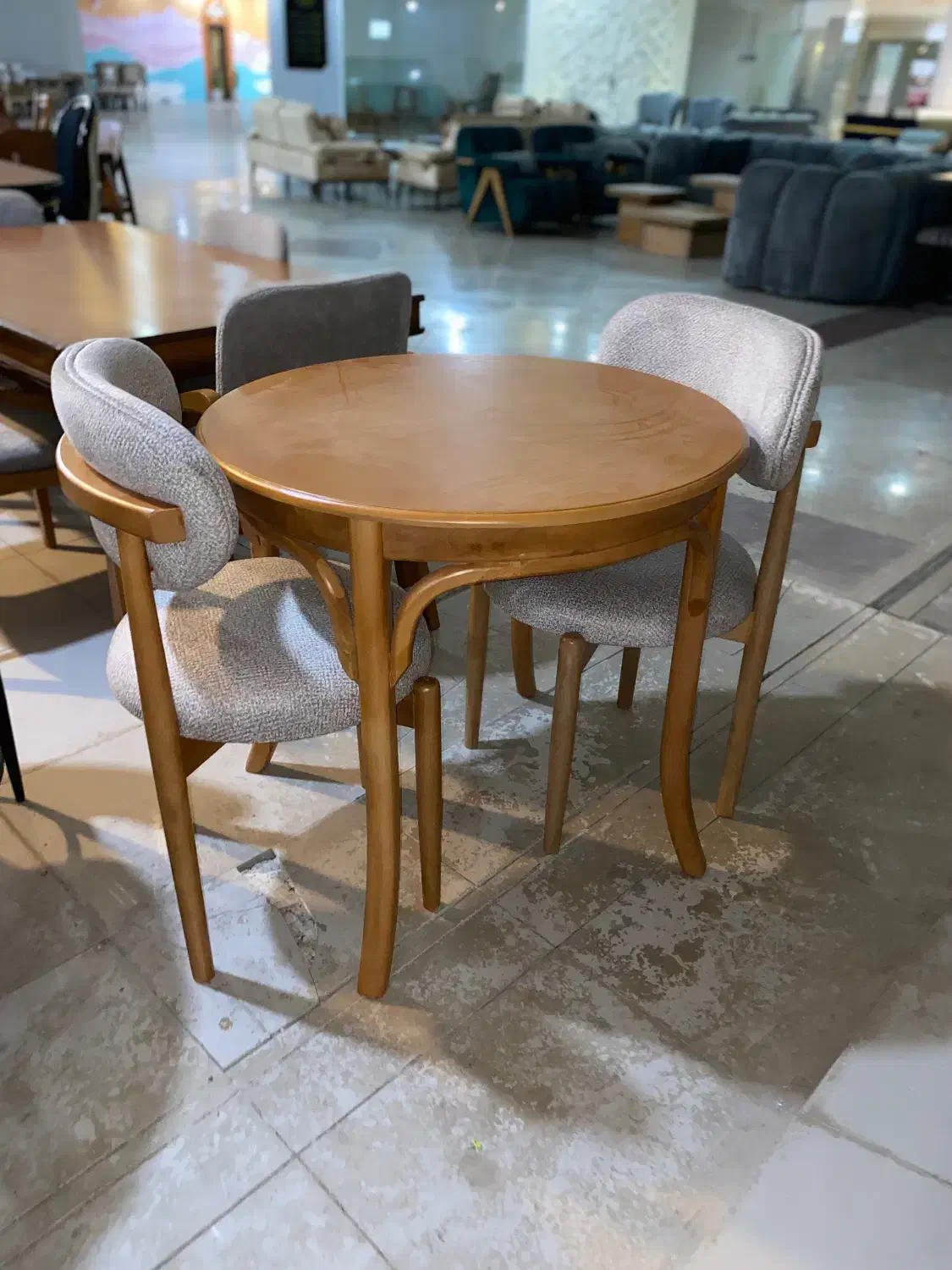 میز غذا خوری/ کد ۸۹۰۱|میز و صندلی غذاخوری|قشم, |دیوار