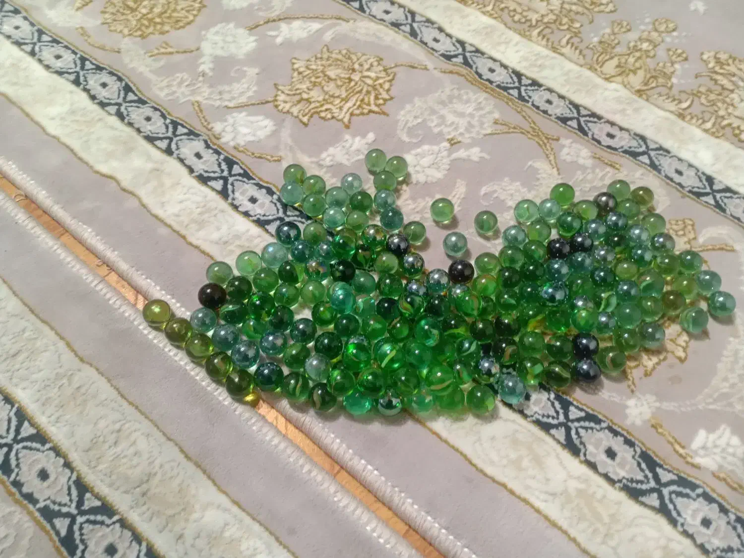 ۱۶۸ دونه تیله|اسباببازی|بومهن, |دیوار