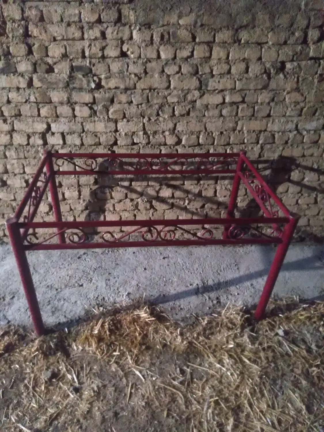 حراج بدون شیشه قیمت ۶۰۰هزار|میز و صندلی غذاخوری|بروجرد, |دیوار