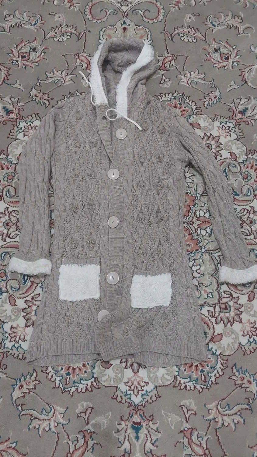 پالتو|لباس|مشهد, آبکوه|دیوار