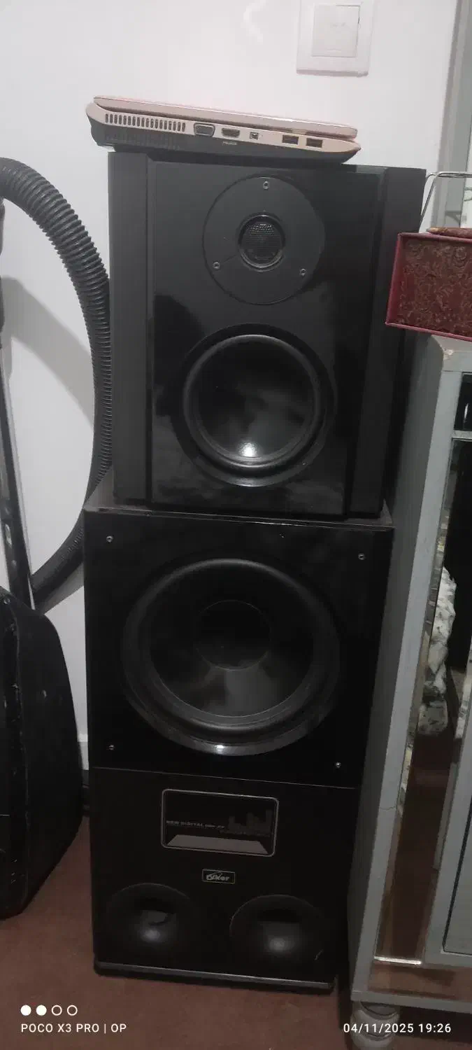 یک جفت باند اسپیکر بلوتوث دار در حد نو|سیستم صوتی خانگی|هشتگرد, فاز ۲ مهستان|دیوار