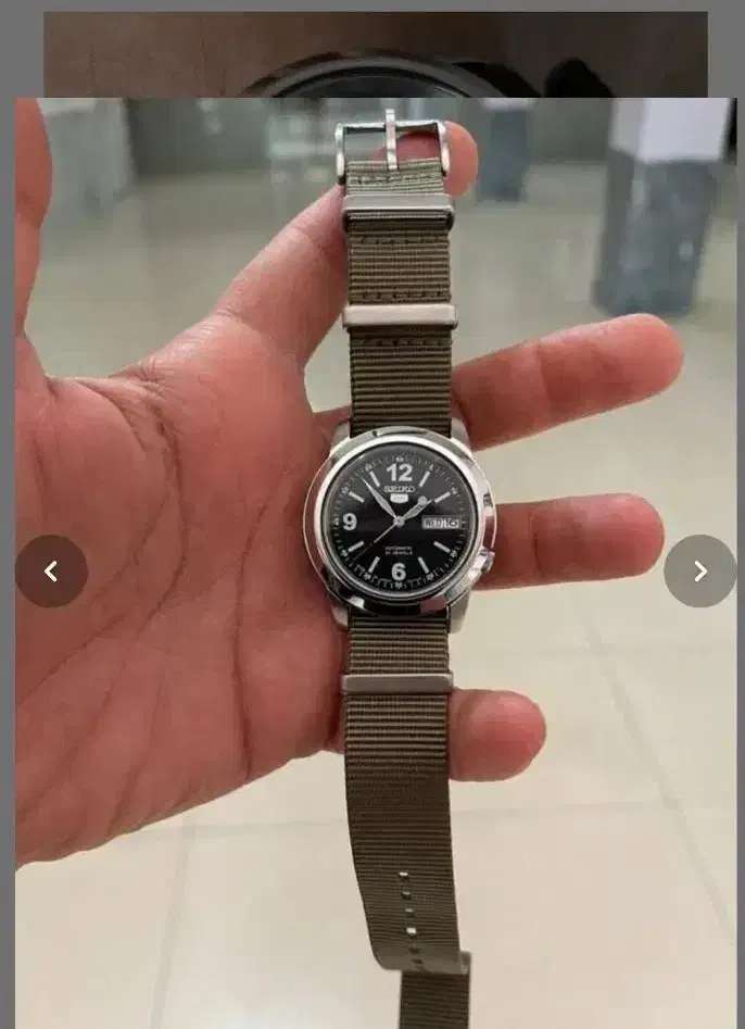 سیکو|ساعت|تهران, فلسطین (میدان انقلاب)|دیوار