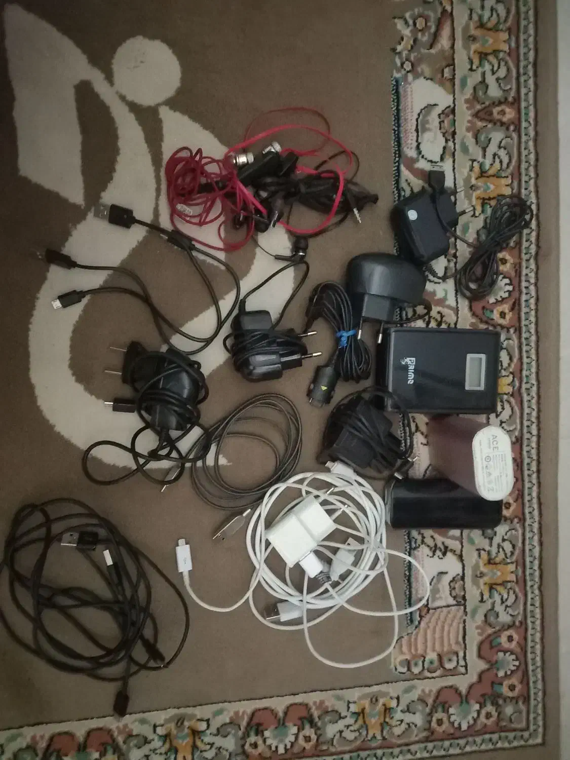 پابربانک وشارژر موبایل|لوازم جانبی موبایل و تبلت|پرند, فاز ۴|دیوار