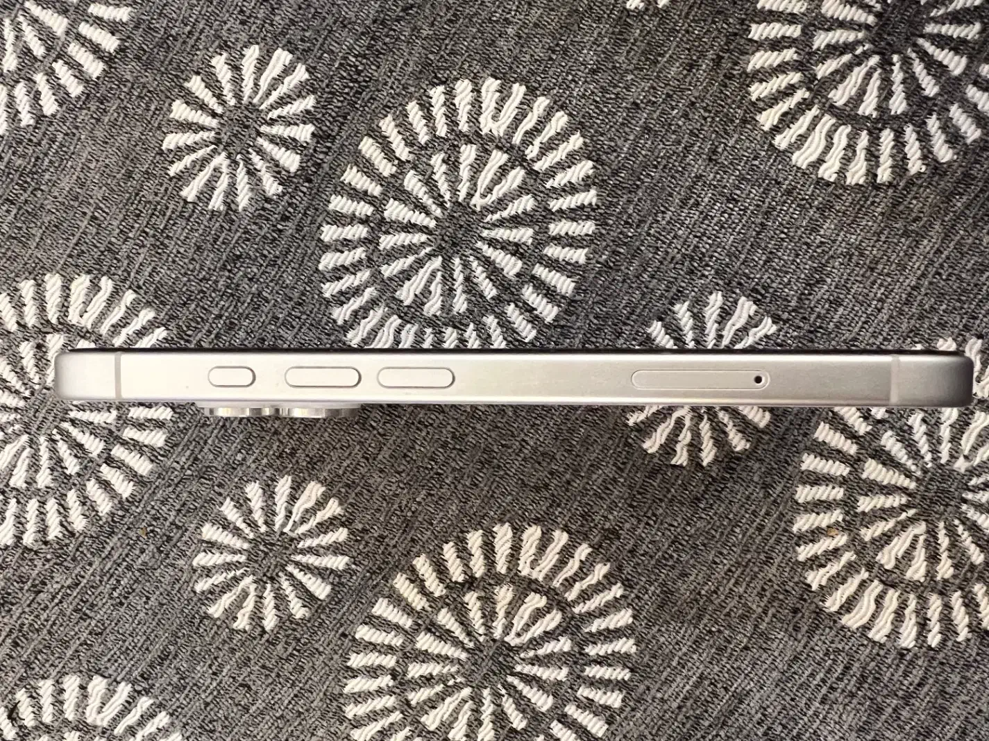 آیفون 16 normal لاکاغذی|موبایل|مشهد, عبادی|دیوار