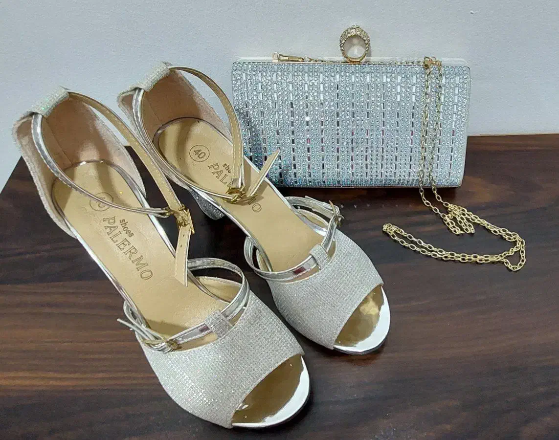 کیف و کفش مجلسی یونیک|کیف، کفش، کمربند|هشتگرد, شهرک ولیعصر (مصلی)|دیوار