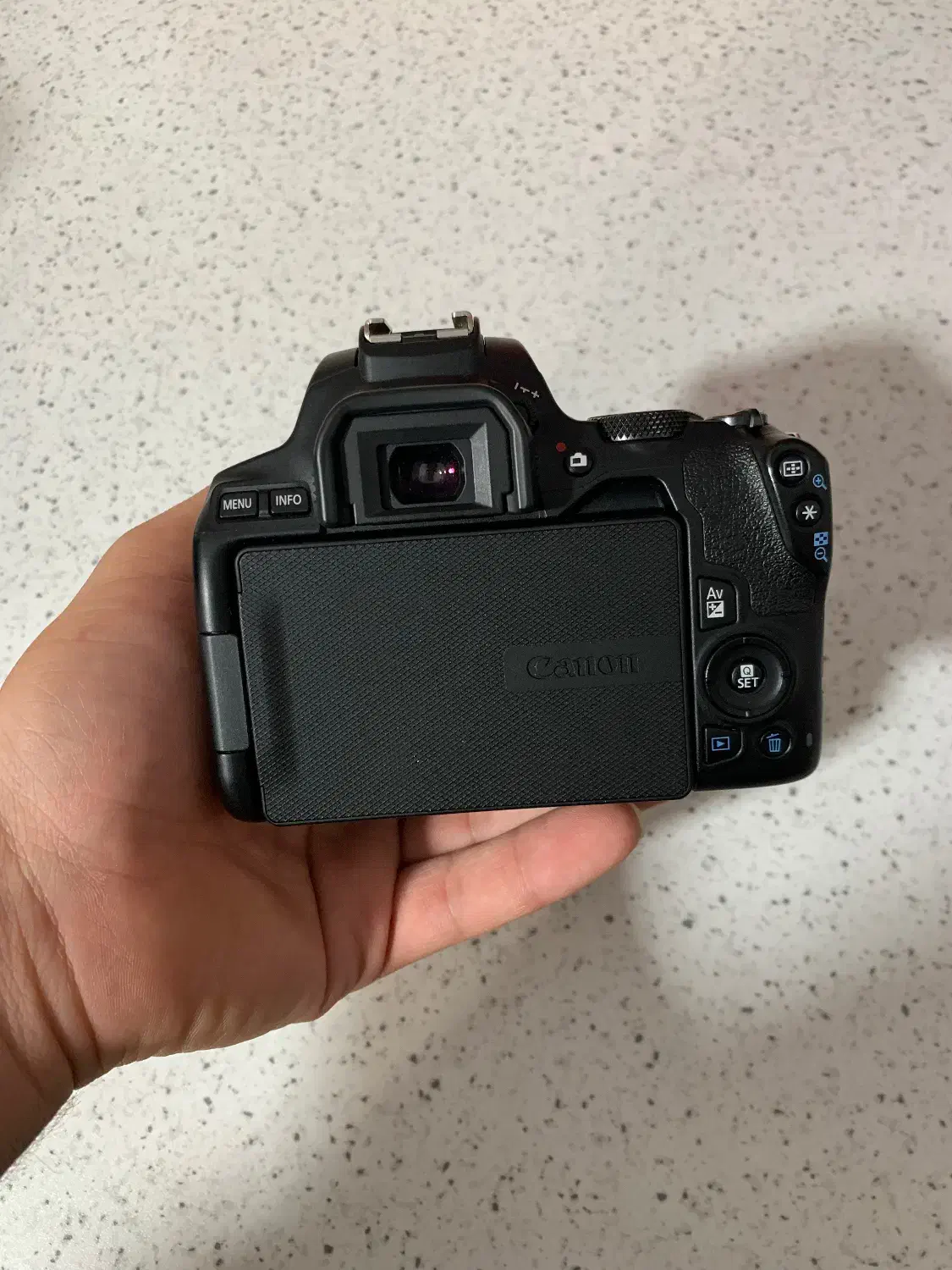 کنون ۲۵۰d|دوربین عکاسی و فیلمبرداری|نسیمشهر, |دیوار