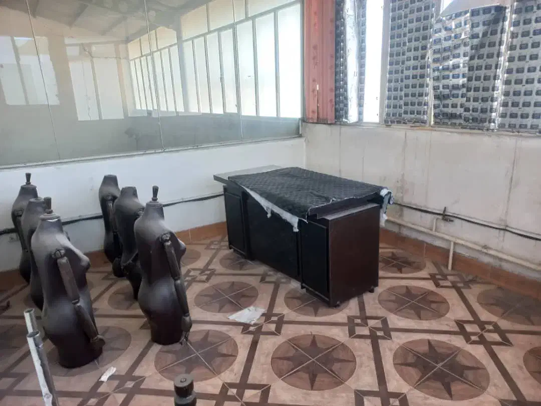 سالن 200متری تبریز سردرود مناسب اکثر مشاغل|اجارهٔ دفتر صنعتی، کشاورزی، تجاری|تبریز, |دیوار