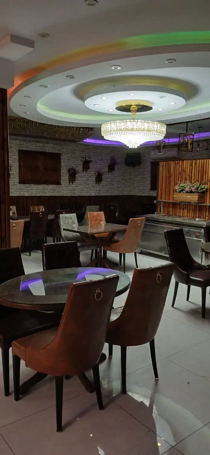 رستوران 200 متر اجاره یا شراکت|اجارهٔ مغازه و غرفه|تهران, فدک|دیوار