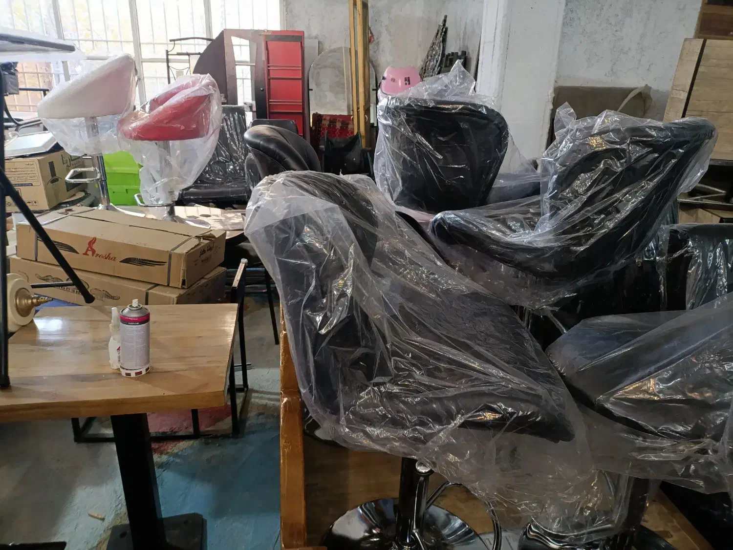 انواع صندلی اداری|مبلمان اداری|سمیرم, |دیوار