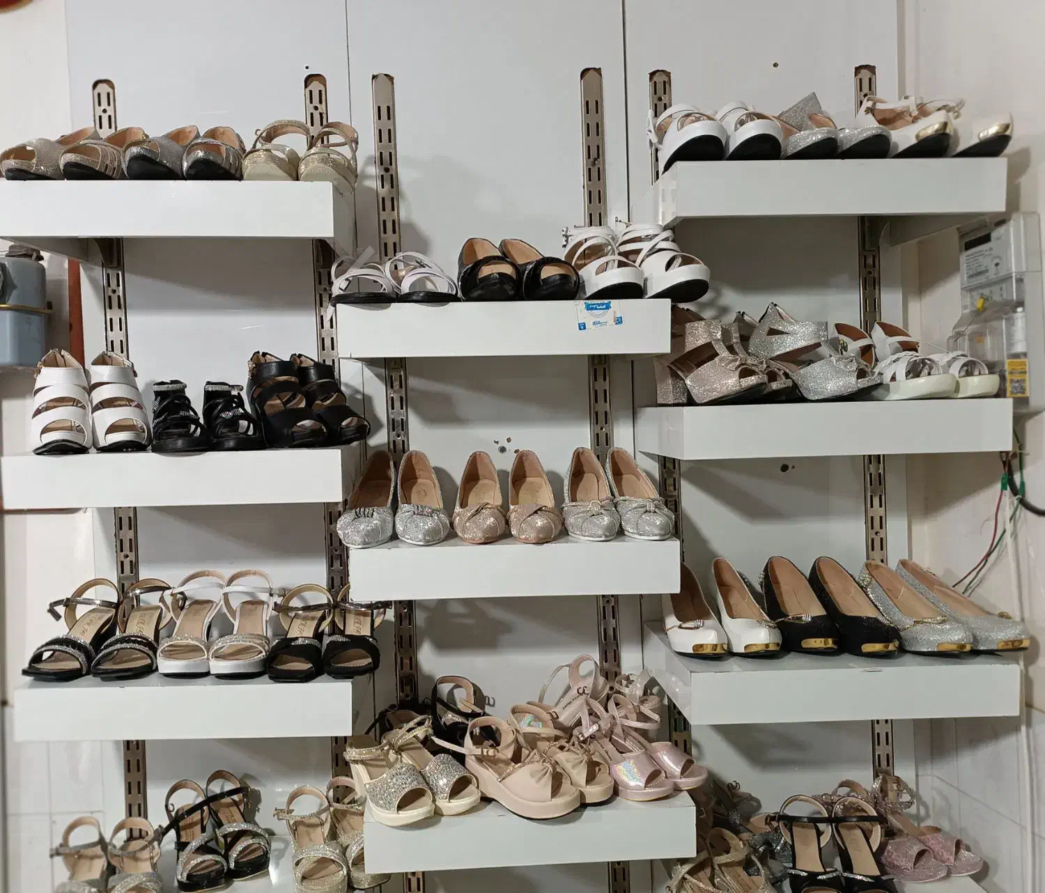 فروش ویترین  درحد|کتابخانه، شلف، قفسه‌های دیواری|اسفراین, |دیوار