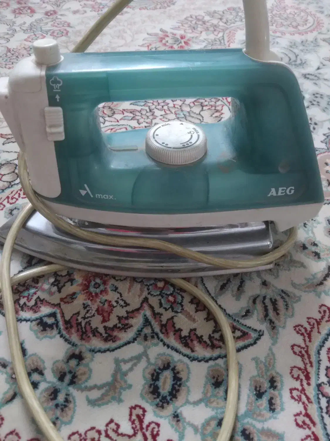 اتو قدیمی|اتو و لوازم اتو|سبزوار, قصبه غربی|دیوار