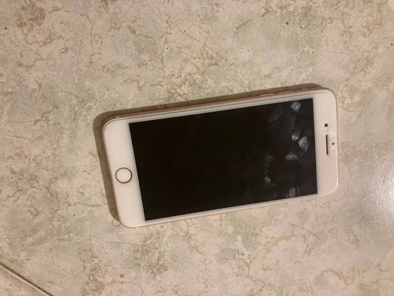 اپل iPhone 7 Plus با حافظهٔ ۲۵۶ گیگابایت|موبایل|رشت, سعدی (تختی)|دیوار