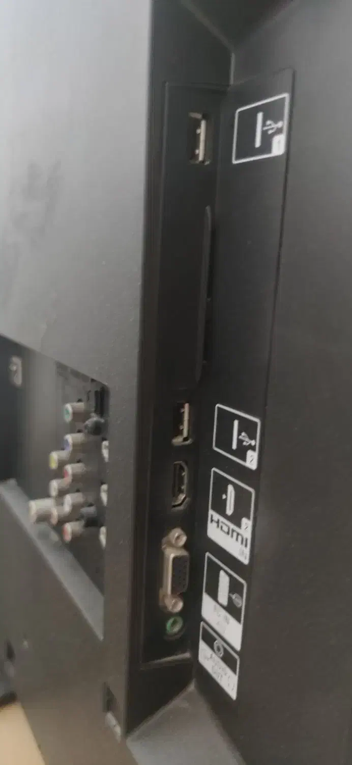 تلویزیون 40 اینچ سونی|تلویزیون و پروژکتور|صدرا-فارس, فاز ۱|دیوار