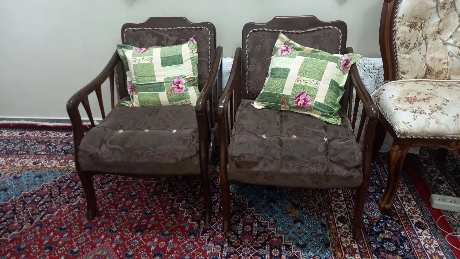 مبل قدیمی|مبلمان خانگی و میز عسلی|قم, هفت تیر|دیوار