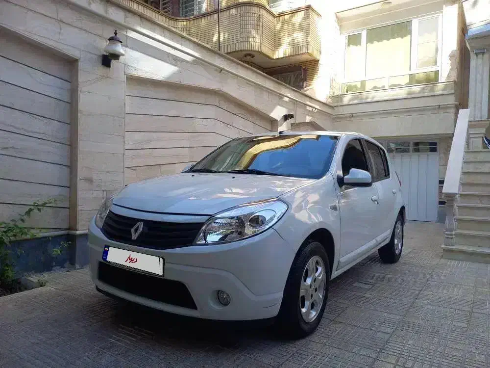 رنو ساندرو اتومات مدل ۹۷ سفید|خودرو سواری و وانت|تهران, آرژانتین|دیوار