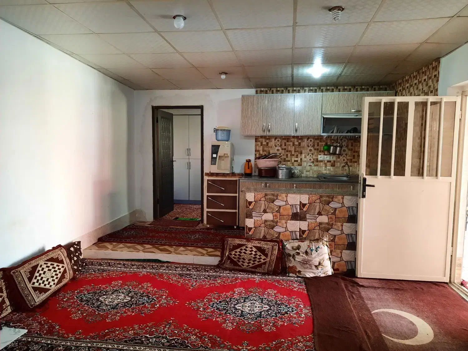 خونه مبله  ماشین رو با تمامیه امکانات|اجارهٔ کوتاهمدت آپارتمان و سوئیت|برازجان, |دیوار