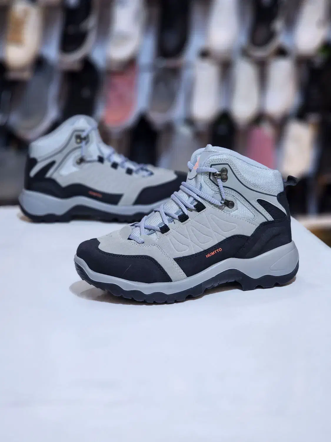 فروش ویژه انواع نیم بوت کوهنوردی|کیف، کفش، کمربند|اصفهان, تخت فولاد|دیوار