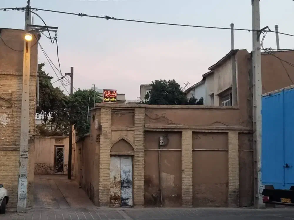 فروش ملک موقعیت عالی کنار عمارت هفت رنگ|فروش زمین و ملک کلنگی|شیراز, شاهچراغ|دیوار