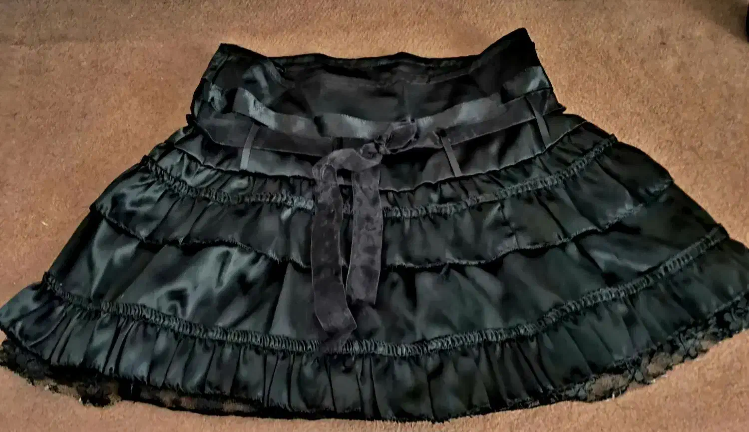 دامن مجلسی|لباس|قوچان, |دیوار