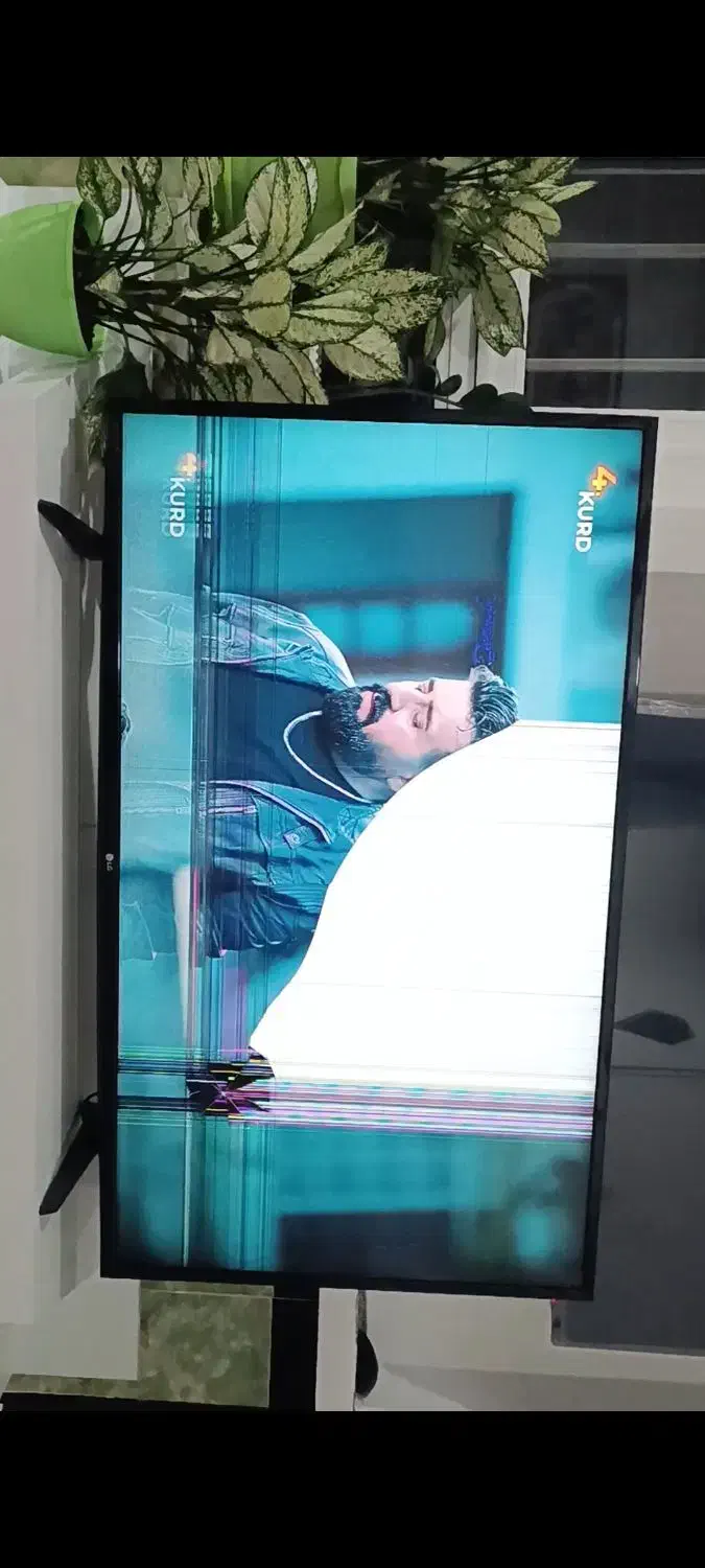 تلویزیون ال جی 49|تلویزیون و پروژکتور|اشنویه, |دیوار