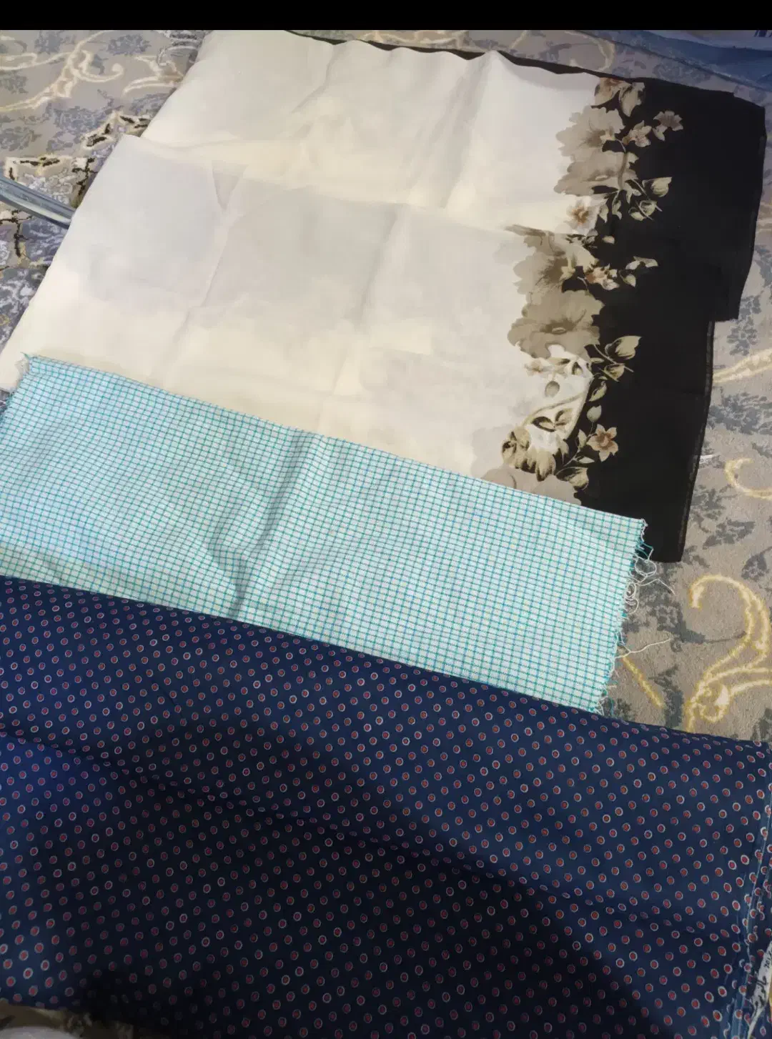 پارچه|لوازم خیاطی و بافتنی|تبریز, |دیوار