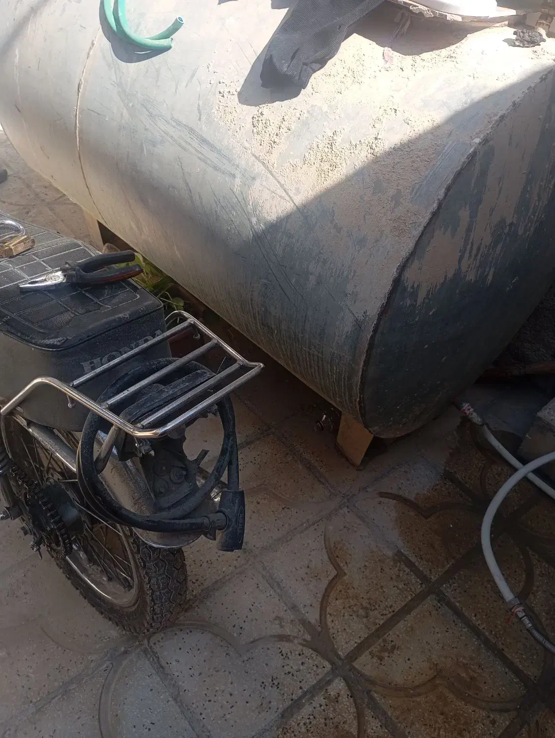 منبع آب|مصالح و تجهیزات ساختمان|شیراز, کرونی(خاتونک)|دیوار