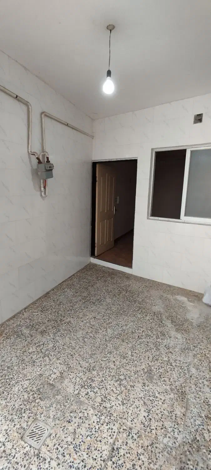 رهن واحد مسکونی همکف + پارکینگ|اجارهٔ خانه و ویلا|رشت, معلولین|دیوار